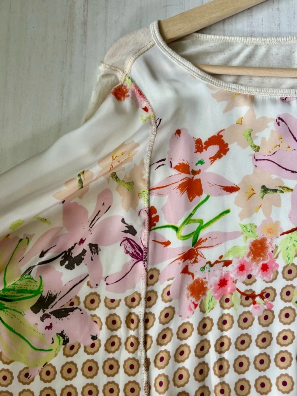Exec Cond Anthropologie Tiny Brand Floral Mix-Print Boho Satin Blouse in Cream - Picture 9 of 17